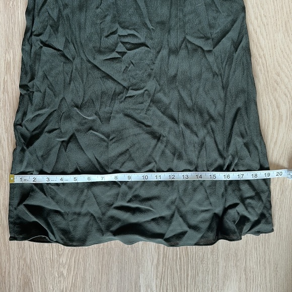 Aritzia Wilfred Free Vivienne Dress in Dark Green - Picture 6 of 12